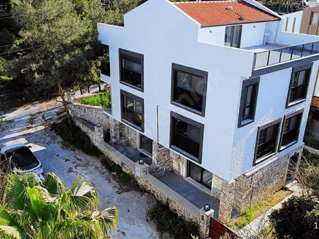 Urla, İzmir içerisinde satılık Villa