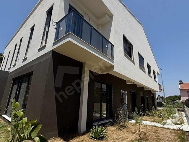 Urla, İzmir içerisinde satılık Villa