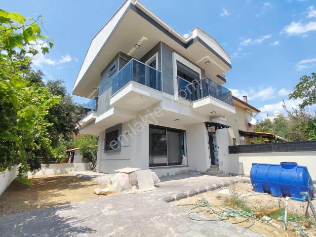 Urla, İzmir içerisinde satılık Villa