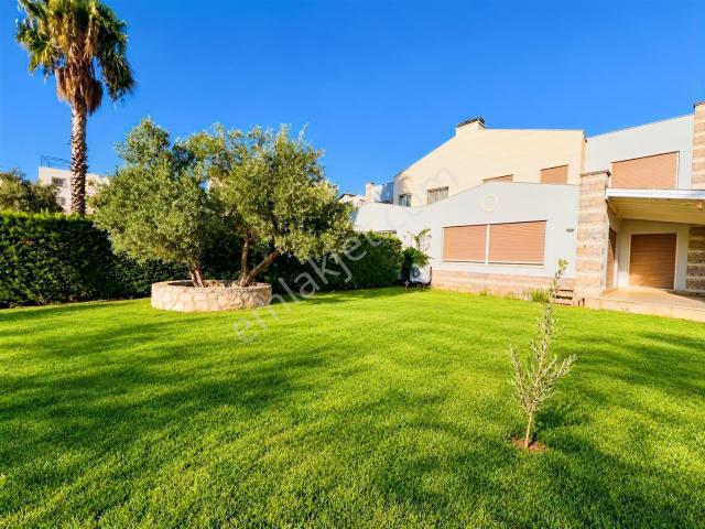 M.Fevzi Çakmak Mahallesi, Urla içerisinde kiralık Villa