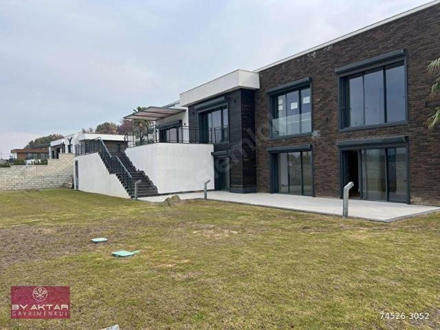 Urla, İzmir içerisinde satılık Villa