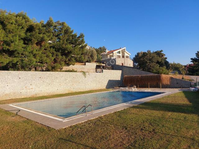 Urla, İzmir içerisinde satılık Villa