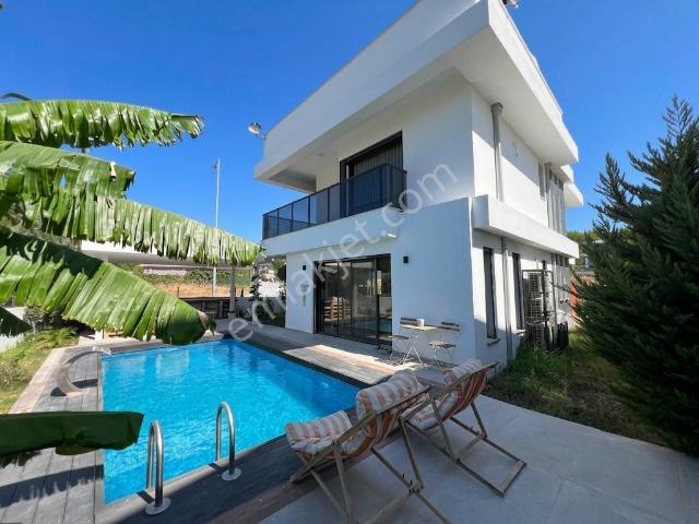 Urla, İzmir içerisinde satılık Villa