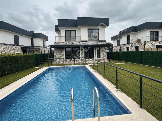 Urla, İzmir içerisinde satılık Villa