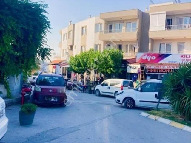 Altıntaş Mahallesi, Urla içerisinde satılık mülk