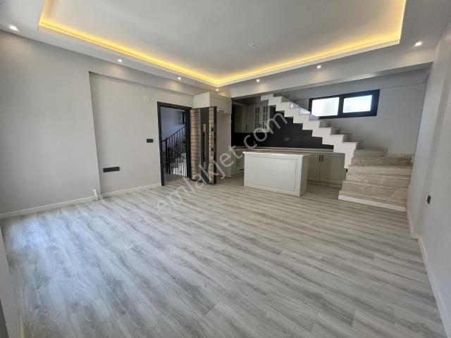 Sıra Mahallesi, Urla içerisinde satılık mülk