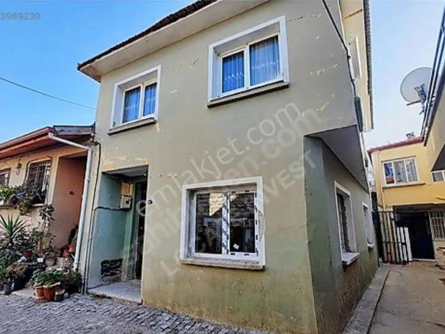 Yelaltı Mahallesi, Urla içerisinde kiralık mülk