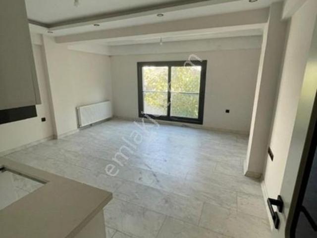 Sıra Mahallesi, Urla içerisinde kiralık mülk