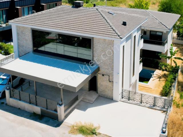 Urla, İzmir içerisinde satılık Villa