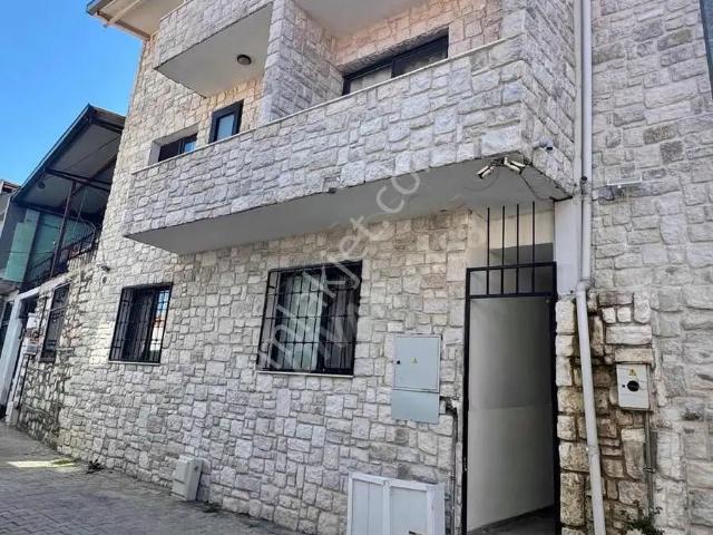 Urla, İzmir içerisinde kiralık mülk