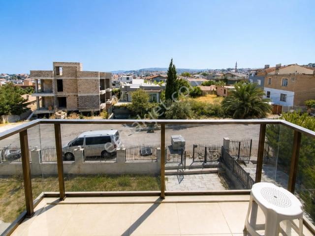 Altıntaş Mahallesi, Urla içerisinde satılık mülk