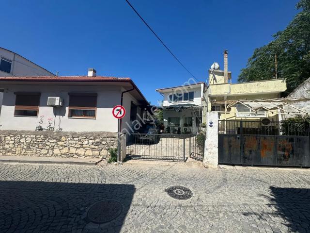 Yenice Mahallesi, Urla içerisinde satılık mülk