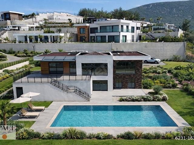 Urla, İzmir içerisinde satılık Villa