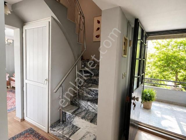 Urla, İzmir içerisinde satılık Villa