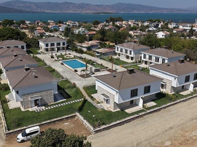 Urla, İzmir içerisinde satılık Villa