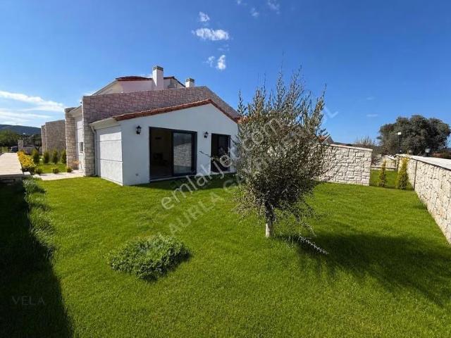 Urla, İzmir içerisinde kiralık Villa