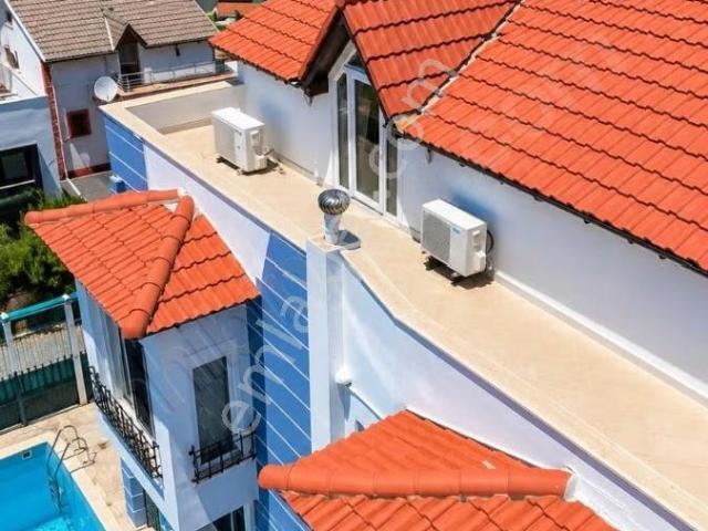 Urla, İzmir içerisinde satılık Villa
