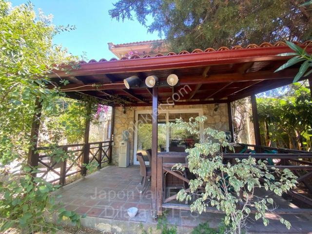 Urla, İzmir içerisinde satılık Villa
