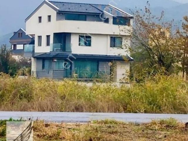 İçmeler Mahallesi, Urla içerisinde kiralık mülk