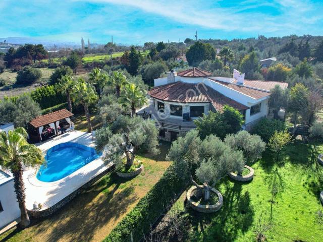 Urla, İzmir içerisinde satılık Villa
