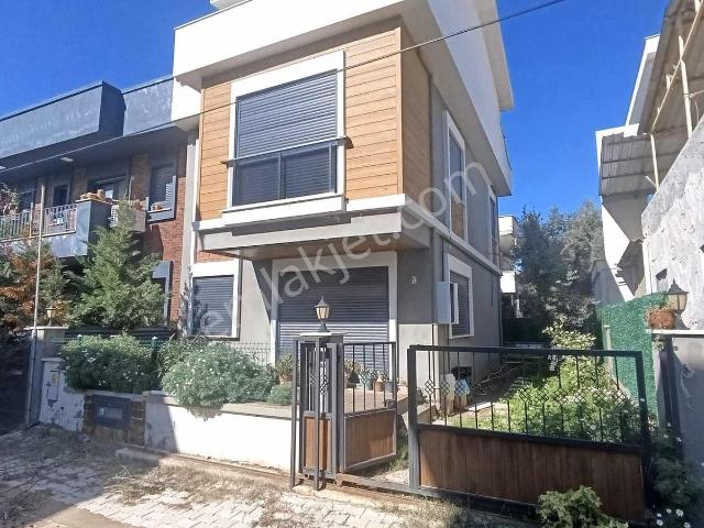 Urla, İzmir içerisinde satılık Villa