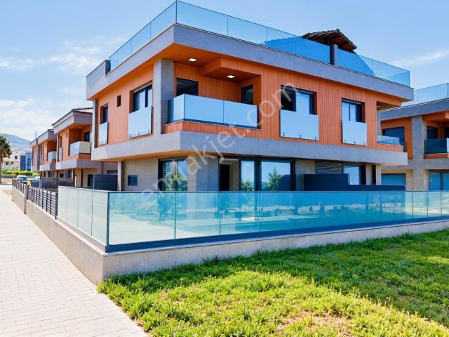 Zeytinalanı Mahallesi, Urla içerisinde satılık Villa