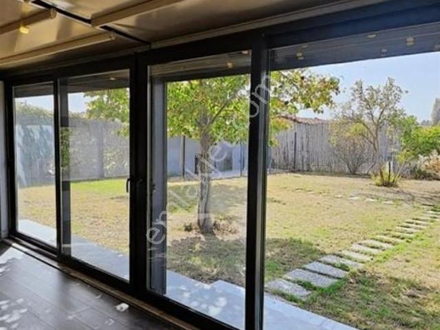 Urla, İzmir içerisinde kiralık Villa