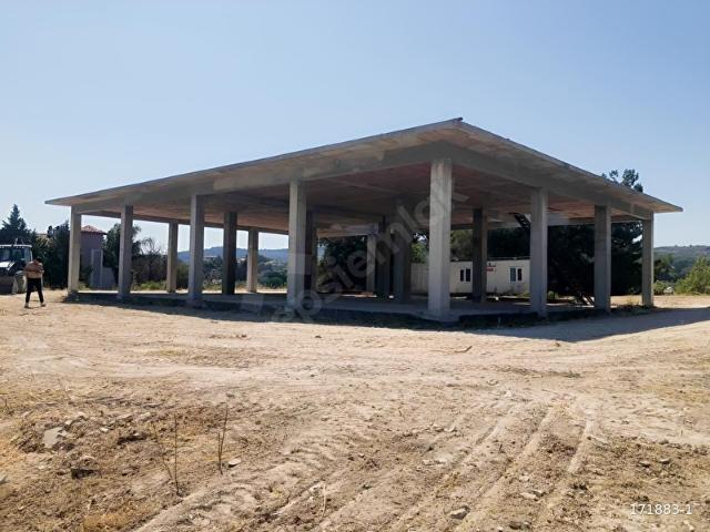 Yenikent Mahallesi, Urla içerisinde satılık Bina