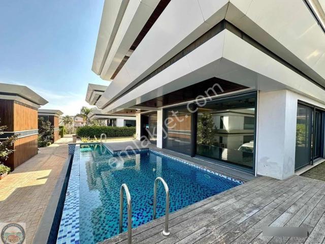 Urla, İzmir içerisinde satılık Villa