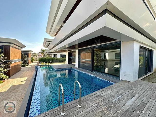 Urla, İzmir içerisinde satılık Villa