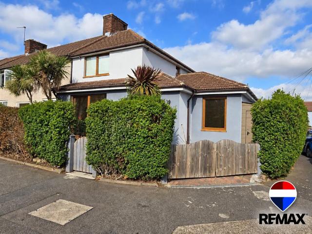 House for rent in London Borough of Barking and Dagenham, Greater London