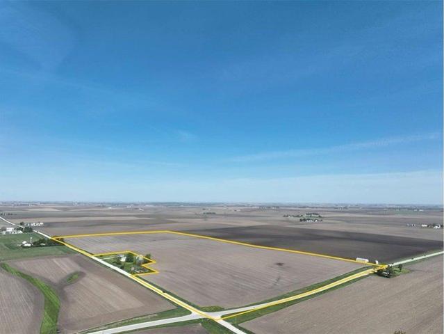 Farm for sale in Dysart, Iowa