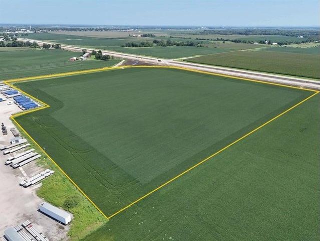 Farm for sale in Mediapolis, Des Moines County