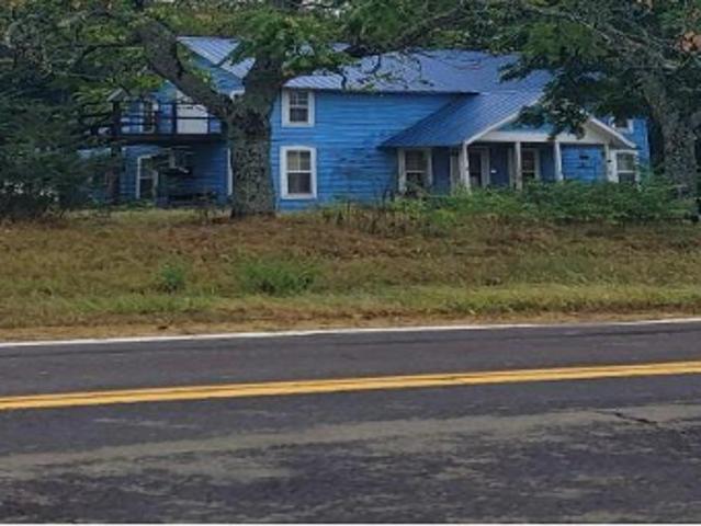 House for sale in Carie, Doniphan
