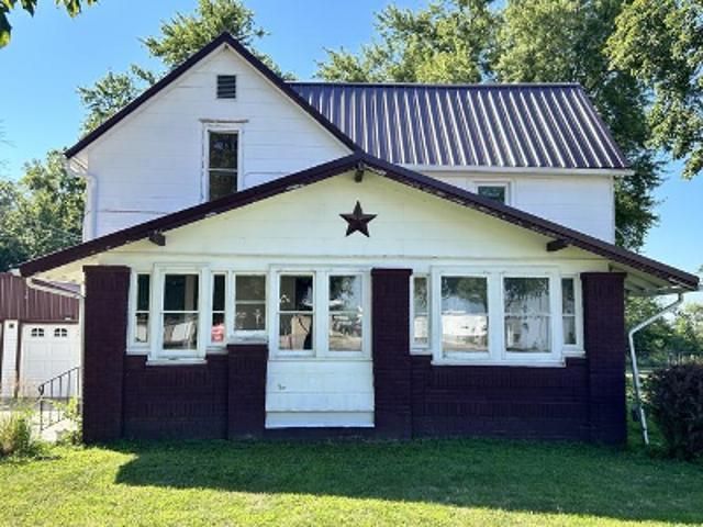 House for sale in Creston, Iowa