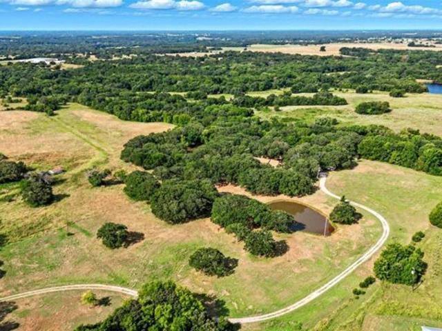 House for sale in Gordonville, Texas