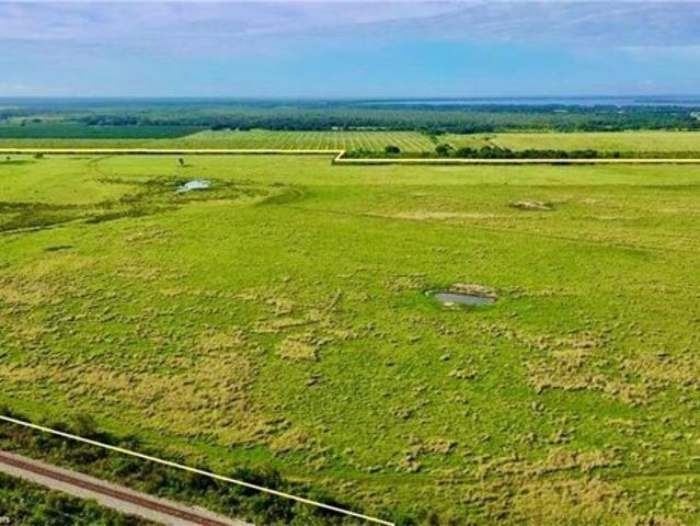 Land for sale in Lorida, Florida