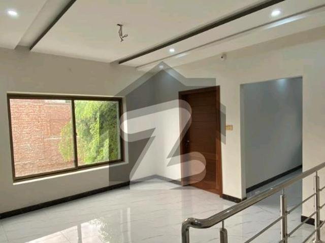 House for sale in Faisalabad, Islamabad Capital Territory