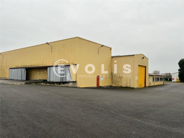 Local Commercial vente à Bourg-en-Bresse, Saint-trivier-sur-moignans