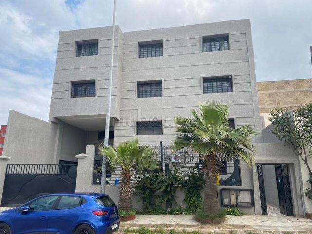 Local commercial vente à Anfa, Gharb-Chrarda-Beni Hssen