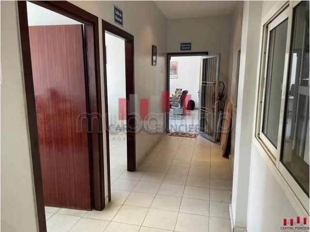 Local commercial location à Anfa, Gharb-Chrarda-Beni Hssen