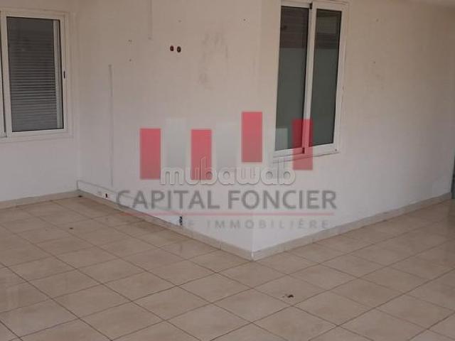Local commercial location à Bouskoura, Gharb-Chrarda-Beni Hssen