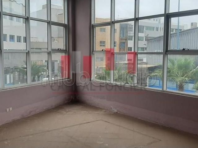 Local commercial location à Mohammedia, Gharb-Chrarda-Beni Hssen