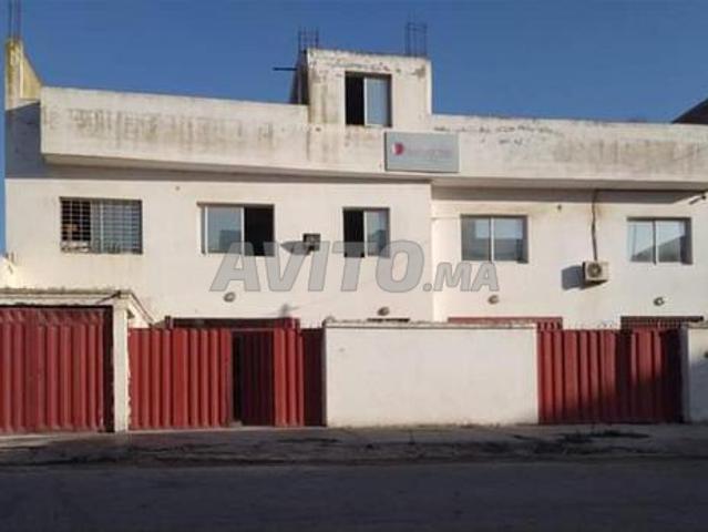 Local commercial vente à Dar Bouazza ⴷⴰⵕ ⴱⵓⵄⵣⵣⴰ دار بوعزة, Province de Nouaceur إقليم النواصر