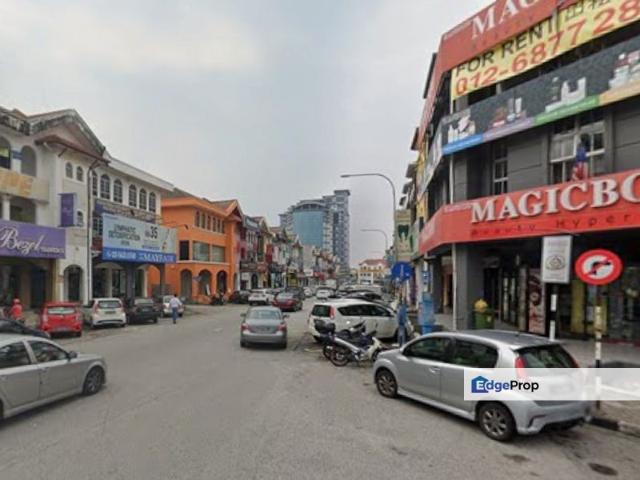 Shop for rent in USJ 10 Taipan Triangle, Majlis Bandaraya Subang Jaya