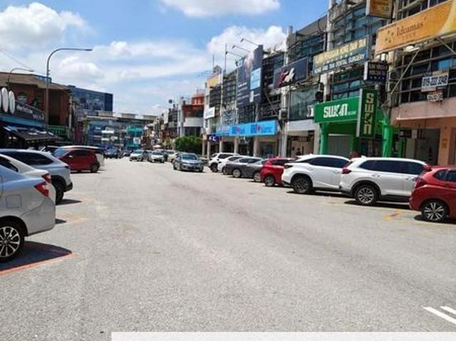 Shop for rent in Petaling, Damansara Damai