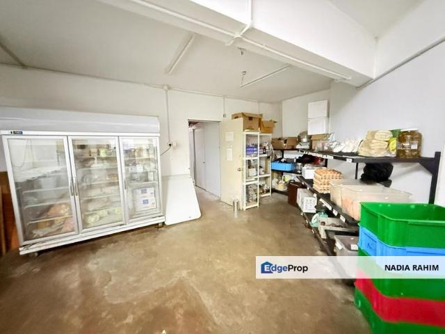 Shop for rent in Majlis Bandaraya Subang Jaya, Petaling