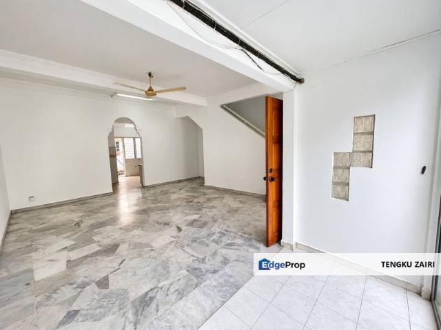 House for sale in USJ 14, Majlis Bandaraya Subang Jaya