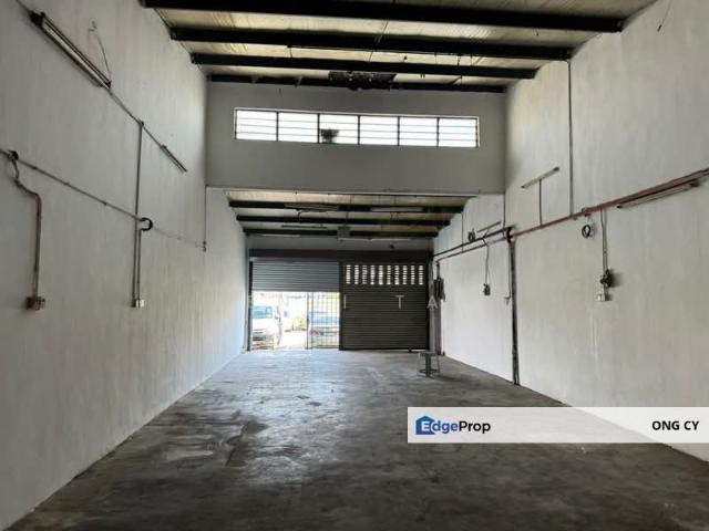 Warehouse for rent in Petaling, Subang Jaya