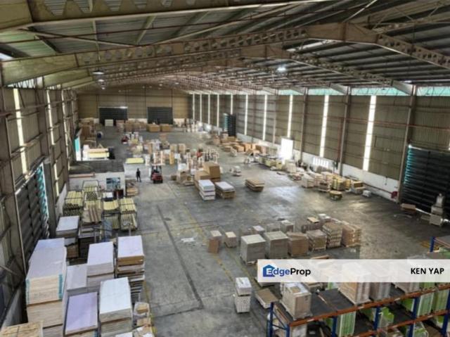 Warehouse for rent in Petaling, Subang Jaya